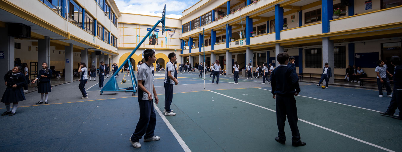 colegio-la-providencia-quito-estudiantes