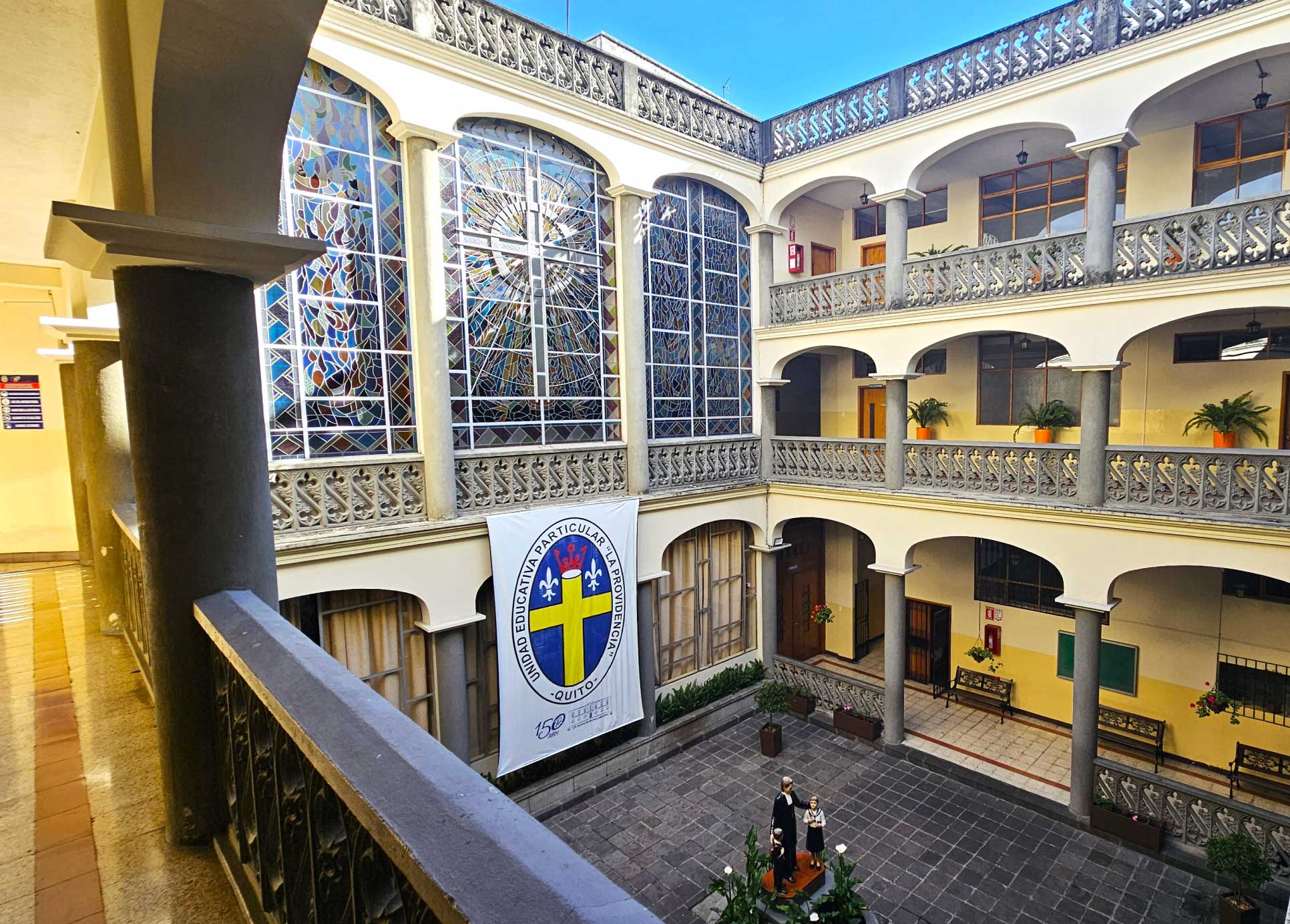Instalaciones-la-providencia-quito-colegio
