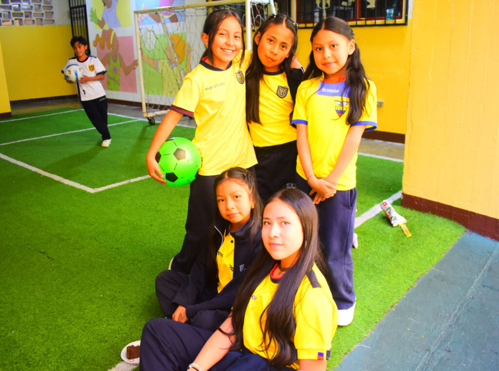 equipo-de-futbol-mujeres-colegio-la-providencia-quito