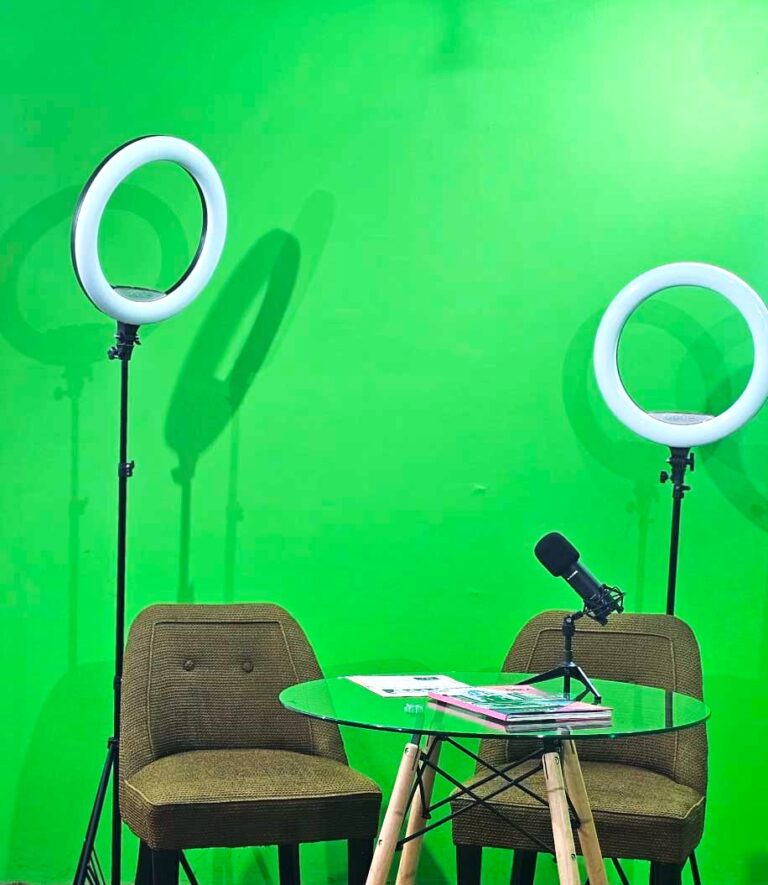 sala-de-podcast-y-club-de-periodismo-la-providencia